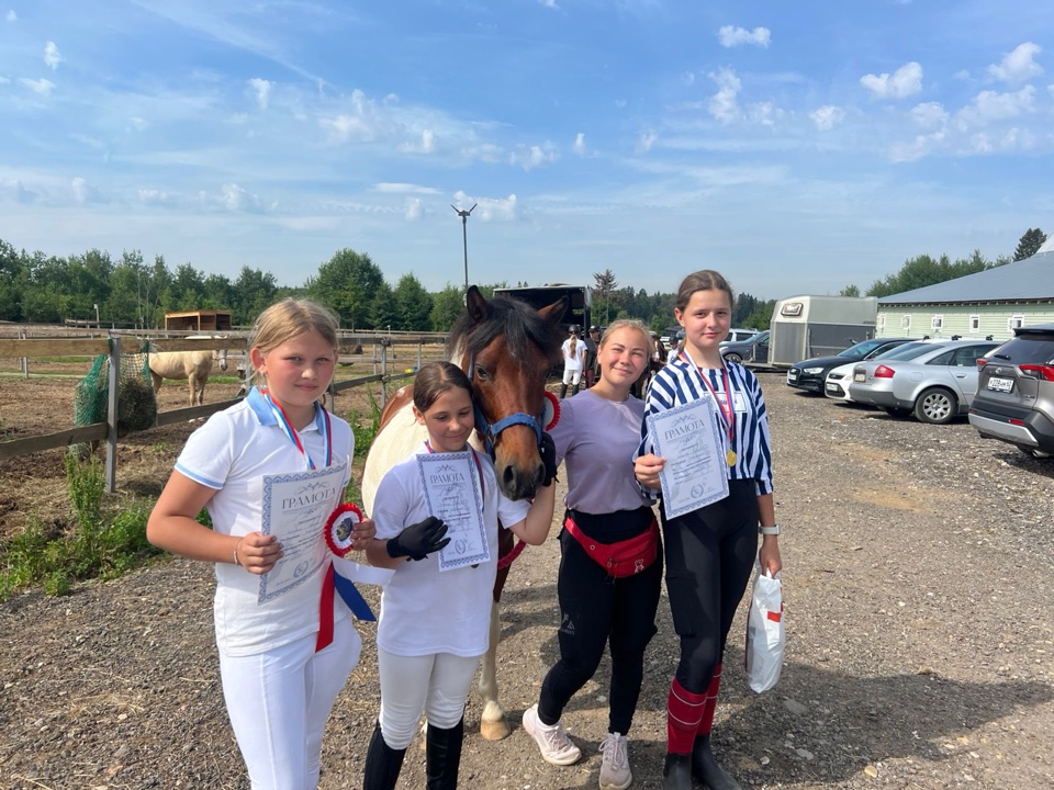 Конный клуб "Харламово"